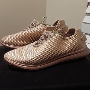 Rose gold Pierre Dumas tennis shoes